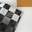 CN - New Collection Wallet LUV 051 For Discount