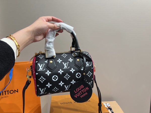 CN - New Collection Bags LUV 732 For Cheap