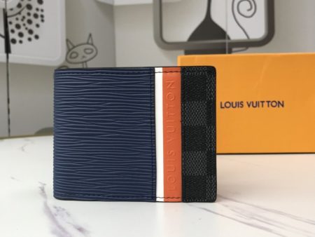 CN - New Collection Wallet LUV 077 For Cheap