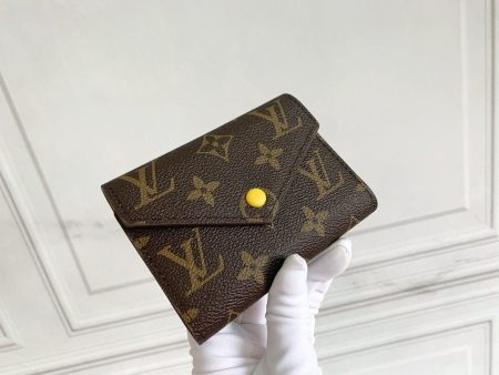 CN - New Collection Wallet LUV 115 For Sale