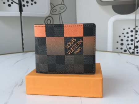 CN - New Collection Wallet LUV 044 For Sale