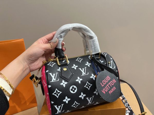 CN - New Collection Bags LUV 732 For Cheap