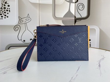 CN - New Collection Wallet LUV 062 For Sale